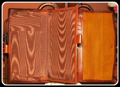 Vintage Dooney and Bourke All-Weather Leather AWL    Vintage Satchel