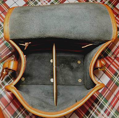 Vintage Dooney and Bourke All-Weather Leather AWL    Vintage Satchel