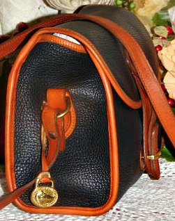 Vintage Dooney and Bourke All-Weather Leather  Medium Essex Shoulder Bag