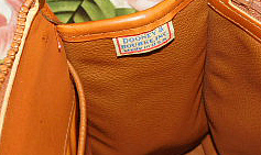 Vintage Dooney and Bourke All-Weather Leather AWL Shoulder Satchel Zipper-Top Case Vintage Dooney and Bourke All-Weather Leather AWL Shoulder Satchel Zipper-Top Case