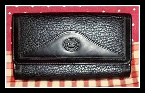 Vintage Dooney & Bourke Small Madison Wallet All Weather Leather Black Tan  EUC