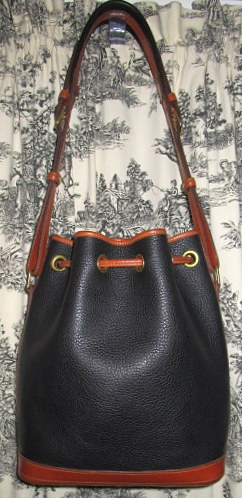 Authentic Dooney & Bourke Vintage Drawstring Bag P758 All Weather Leather  Black