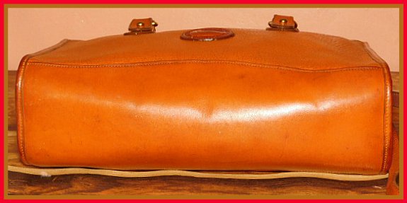 Vintage Dooney and Bourke  All-Weather Leather AWL  Shoulder Satchel Zipper-Top Case