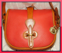 Delectible Ripe McIntosh Apple Red Vintage Marble Dooney Tack Bag