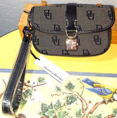 Deluxe Dooney Black Wristlet New