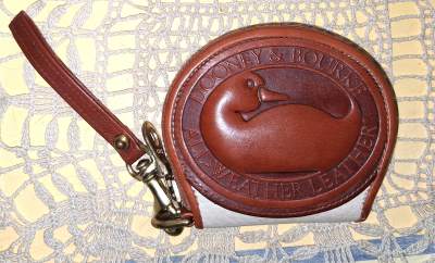 Vintage Dooney and Bourke  All-Weather Leather Big Duck  Bone and British Tan  Zipalong Coin Purse! 