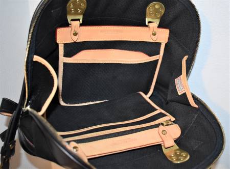 Dooney and Bourke  Cabriolet Cloth  Zip-Zip Satchel/Shoulder Bag