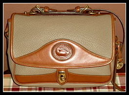 Fashionable Khaki Carrier Bag Vintage Dooney AWL