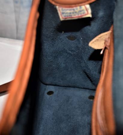 Vintage Dooney and Bourke  All-Weather Leather  Essex Shoulder Bag