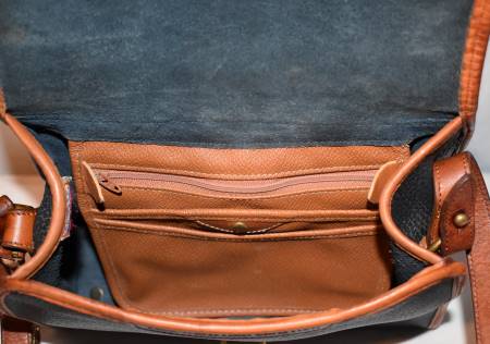 Vintage Dooney and Bourke  All-Weather Leather  Essex Shoulder Bag