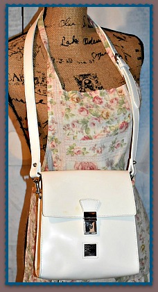 Elegant Raw Cotton White Toiny French Leather Dooney Flap Shoulder Bag