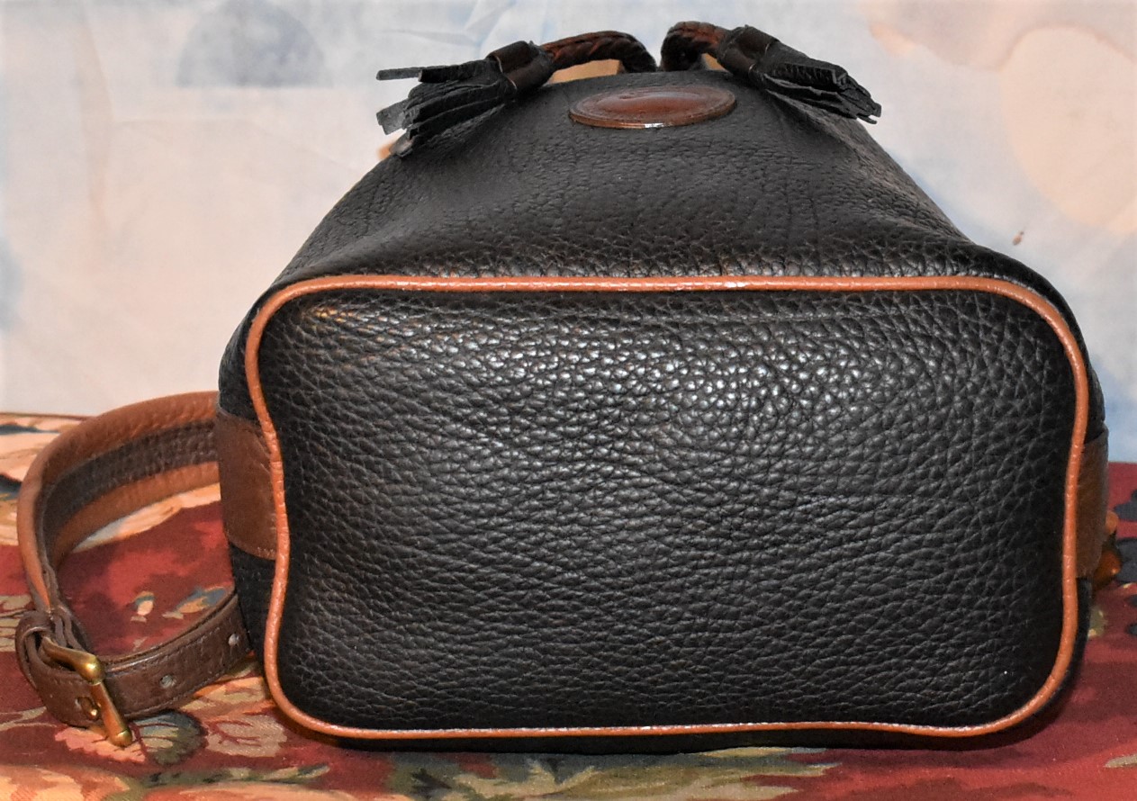 90s Vintage Dooney and Bourke Cognac Drawstring Bucket Bag – LeatherBackpack