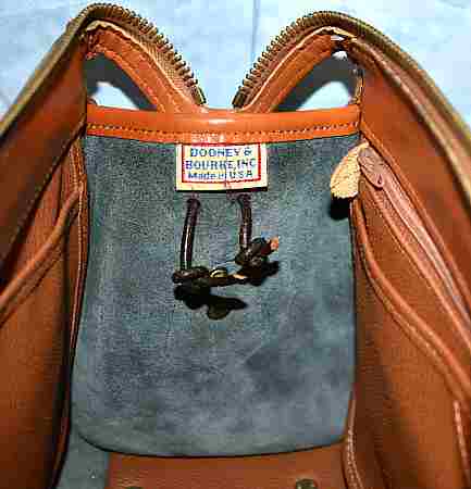 Vintage Dooney and Bourke All-Weather Leather AWL Shoulder Satchel Zipper-Top Case