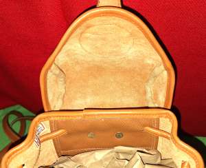 Vintage Dooney Bourke All-Weather Leather  Drawstring Back Pack