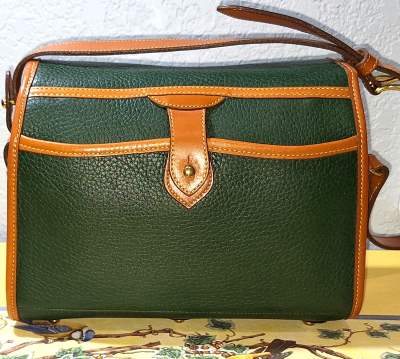 Vintage Dooney  Dooney & Bourke Authentic  All-Weather Leather Saddle Tan  Essex Shoulder Bag  Dooney & Bourke AWL Essex