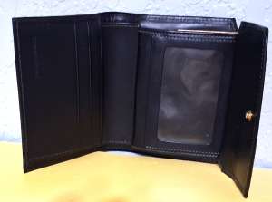 Dooney and Bourke  Cabrio Leather  Wallet with Kiss Lock Coin 