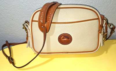 Antique Ivory Kilty Bag