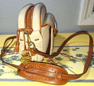 Vintage Dooney and Bourke  All-Weather Leather® Collection  Large Kilty 