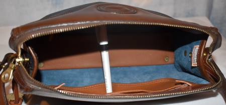 Dooney and Bourke All-Weather Leather   Timeless Design  Zipper Top Shoulder/Crossbody Bag/Clutch Purse