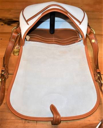 Dooney and Bourke All-Weather Leather R30 Saddle Bag Shoulder Bag Crossbody  Bag