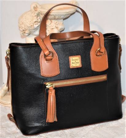 Vintage Dooney Bag European Saffiano Leather Satchel Shoulder Bag